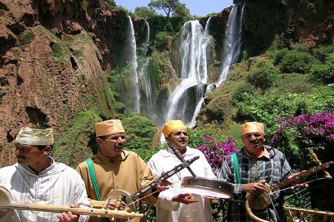 1 Day Tour from Marrakech To Ouzoud Waterfalls Small-Group - First views from the upper rim