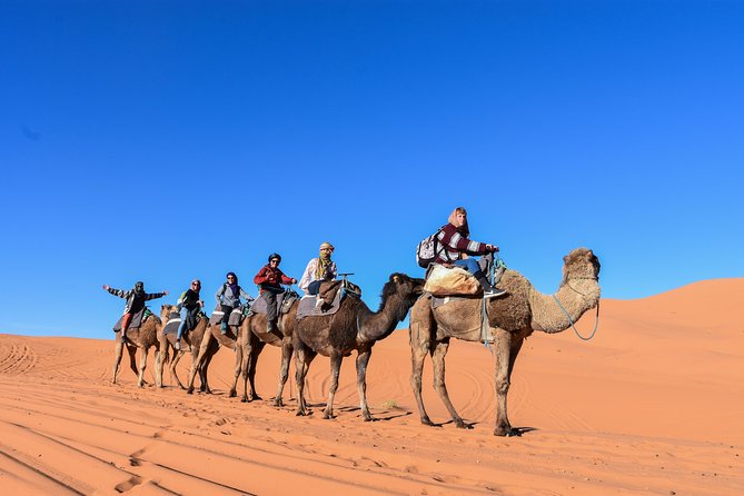 3 Days Desert tour from Fez to Marrakesh via Merzouga Erg chebbi - Sunrise, showers, and the road west