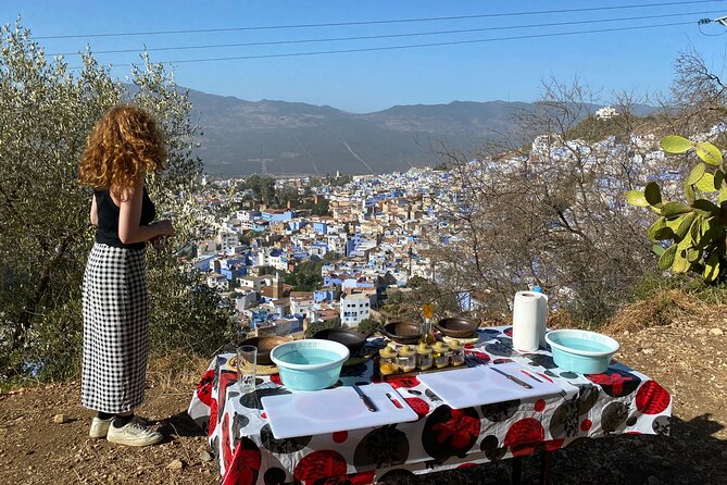 3-Hour Cooking Class overlooking the Blue City - Choosing fresh produce and your tajine
