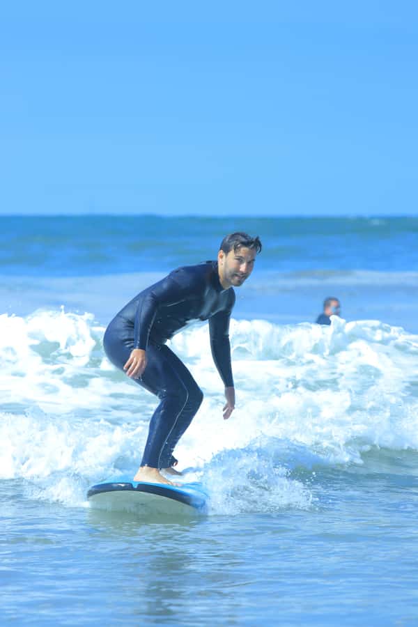 Agadir: Beginner Surf Lesson – Equipment Included - Key points for your first Agadir wave