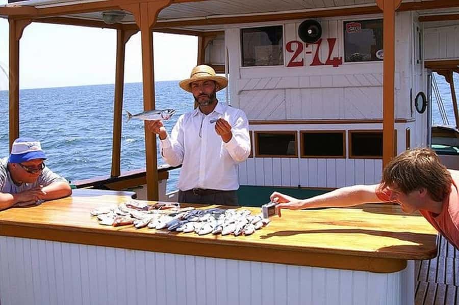 Agadir: Boat Trip with Fishing, Swimming, and BBQ Lunch - The return to port and hotel drop-off