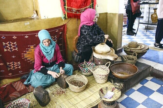 Agadir Guided old medina Tour With Hotel Transfer - Timing, pickup, and the one important caution