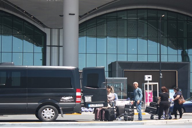 Agadir or Taghazout Taxi Airport Service 24/7d - A simple landing at Agadir Airport