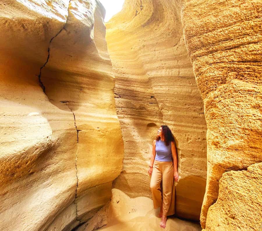 Agadir: Sandboarding Guided Experience & Visit to the Canyon - The canyon walk adds scenery before the sandboarding