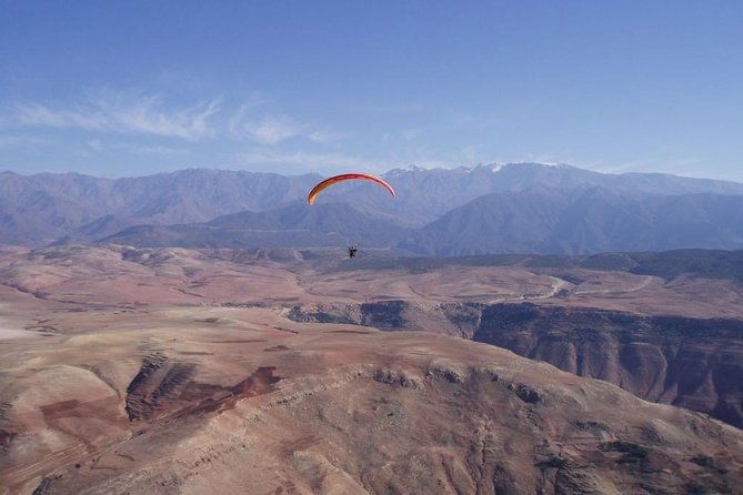 Agafay Desert Paragliding DUO Experience from Marrakech - Walking to the takeoff point