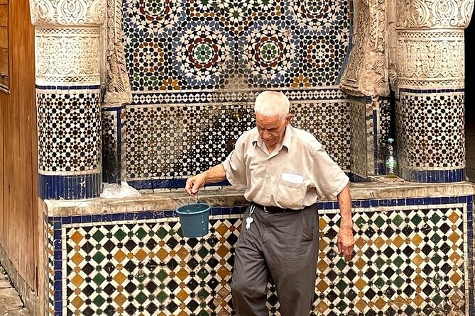 Authentic Fez tour - Kairaouine Mosque and a major center of learning