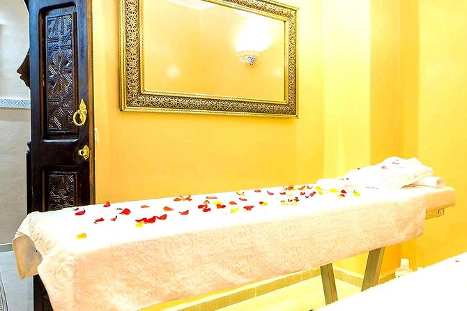 Camel Ride and Spa Treatment in Marrakech - Dressing up before the camel ride