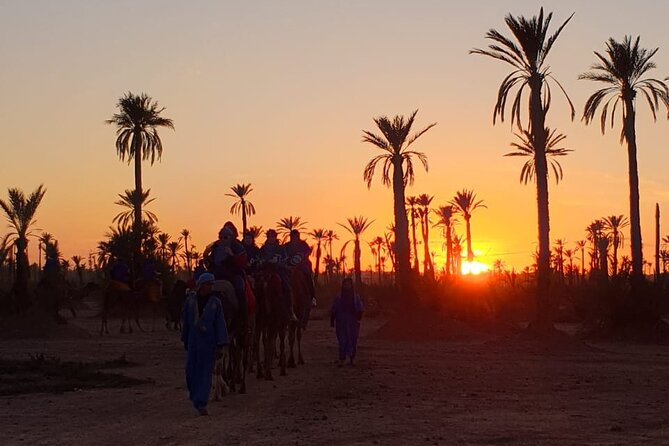 Camel ride Marrakech - Moroccan clothing before the camels