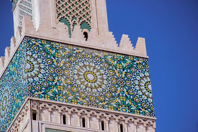Casablanca Airport Layover Tour with Return to Airport or Hotel Dropoff - Arab League Park for a slower half hour
