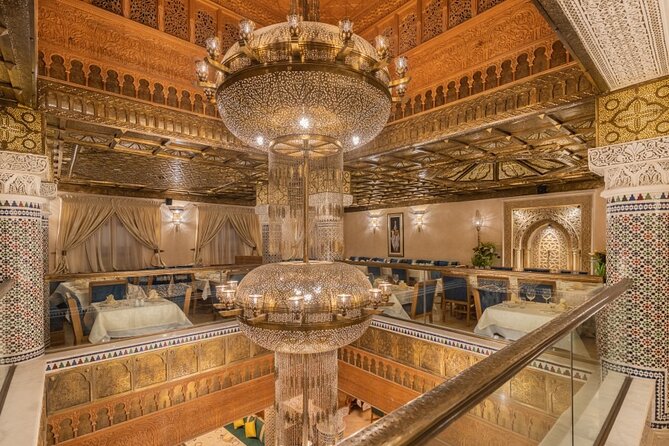 Casablanca City Tour: Hassan II Mosque, Arab League Park & Sights - Rick’s Café is a photo stop, not a meal