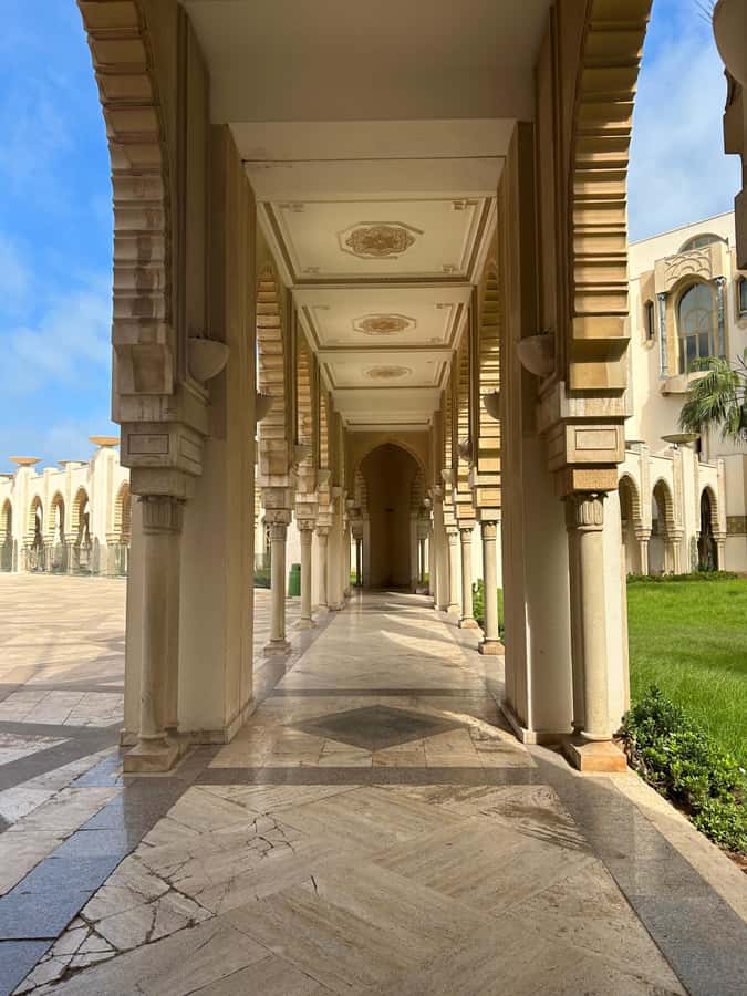 Casablanca Day Tour from Marrakech and Big Mosque Visit - Lunch in Casablanca, with the bill left to you