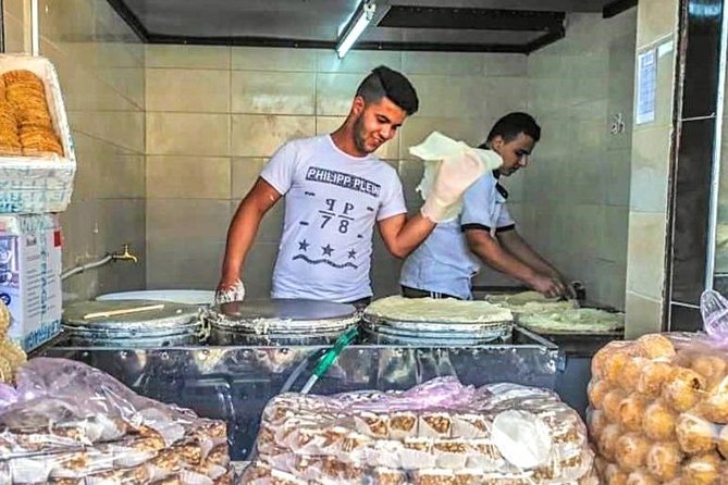 Casablanca Food Tour - Moroccan Street Food Tour - Practical details that affect the experience