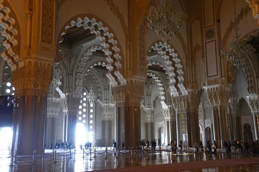 Casablanca: Hassan II Mosque Guided Tour with Entry Ticket - The 15-minute ride to the waterfront