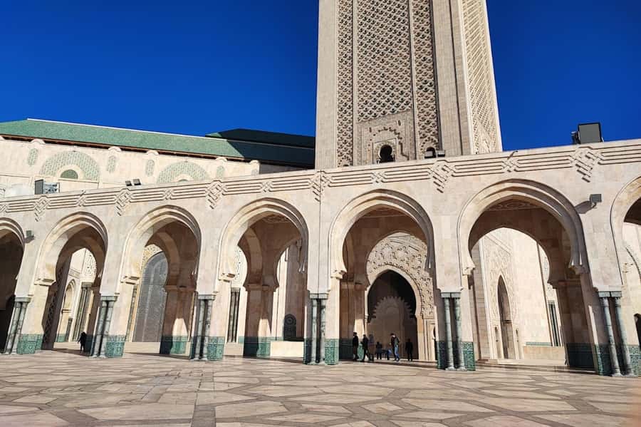 Casablanca: Hassan II Mosque Premium Tour with Entry Ticket - A practical plan for making the visit smoother