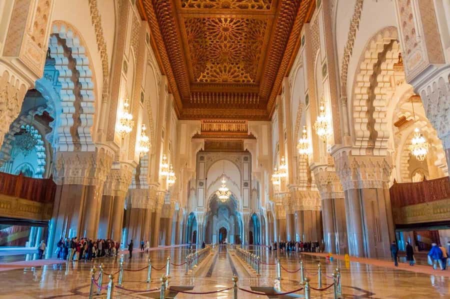 Casablanca: Hassan II Mosque Premium Tour with Entry Ticket - The best part: a guide who explains rather than just points