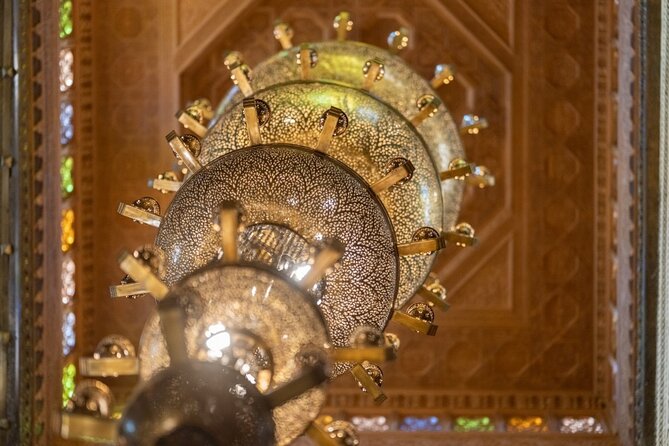 Casablanca Layover Tour with Round-Trip Airport Transfer - Hassan II Mosque Beside the Atlantic