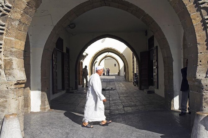 Casablanca Private City Tour - Place des Nations Unies and the Central Market