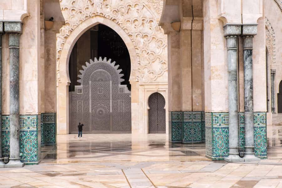 Casablanca: Private Guided Tour with Hassan II Mosque Ticket - Arab League Park and Notre Dame de Lourdes