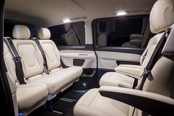 Casablanca Private Transfer from Hotel Accommodation To Airport - Your hotel pickup and the first few minutes