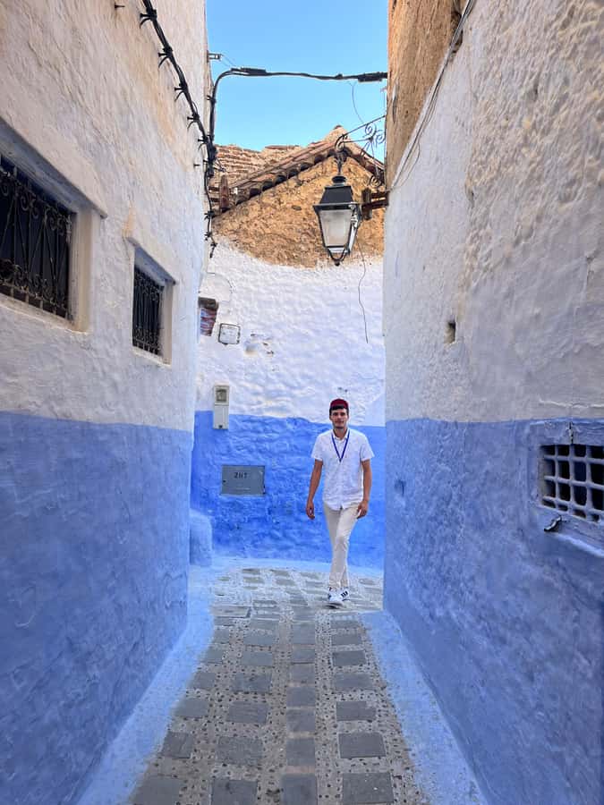 Chefchaouen: Hidden Gems Guided Tour with Mint Tea - Seven Neighborhoods, Seven Doors, and the Blue Lanes