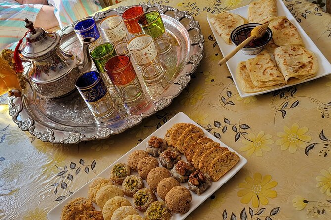 Cook Moroccan Food & Try on Traditional Clothes like a local - Key points at a glance
