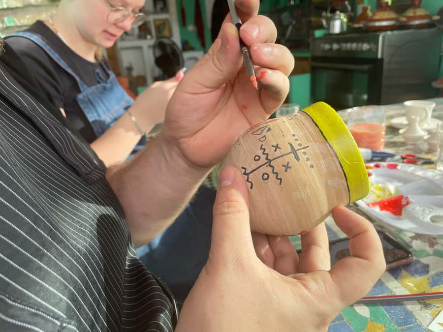 Creative Painting on Fes Pottery - My call: book it for a personal Fès keepsake