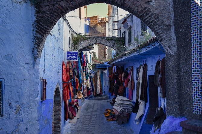 Day Trip to Chefchaouen from Fez (instagram /Photos) - What the air-conditioned minibus means for your day