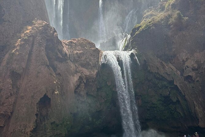 Day trip to OUZOUD waterfall with guide&boat ride from Marrakech - Monkeys, stairs, and the return route