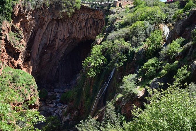 Emin Evry's Cave and Ouzoud waterfalls - First views of the 110-meter Ouzoud Falls