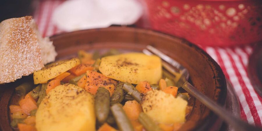 Essaouira: HOW TO BE A REAL MOROCCAN CHEF - Choosing and Preparing Your Tagine
