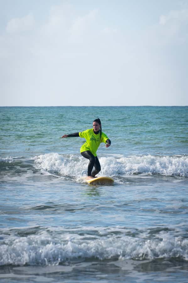 Essaouira: Surf Lesson with changing rooms & Hot showers - The beach lesson before you touch the waves