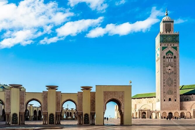 Exclusive tour of Casablanca with access to the Hassan II Mosque - Anfa and Maârif show two sides of modern Casablanca