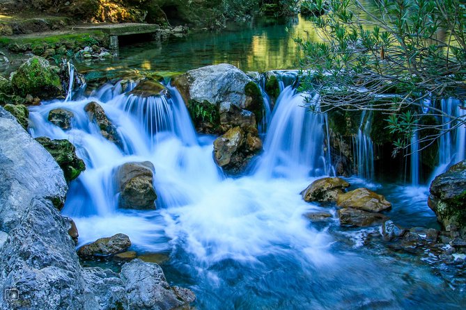 Excursion to the waterfalls / God's Bridge of Akchour - Following the Akchour valley toward the falls