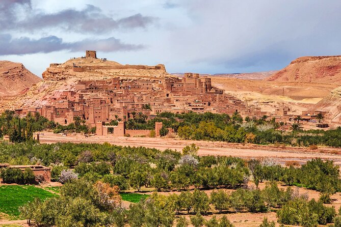 Experience Luxury in Zagora: 2-Day Desert Adventure - Dinner, music, and the overnight camp
