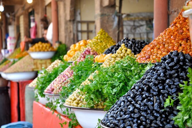 Explore Agadir Souk El Had With a Licensed Tour Guide - What the guide adds to the market experience