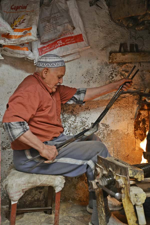 Explore Fes: Unforgettable Guided Walking Tour of the Medina - The Fes tanneries and working leather