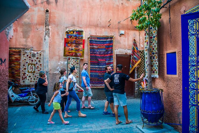 Explore Marrakech Medina: Private Tour Including Bahia Palace Visit - Finding your way through the souks