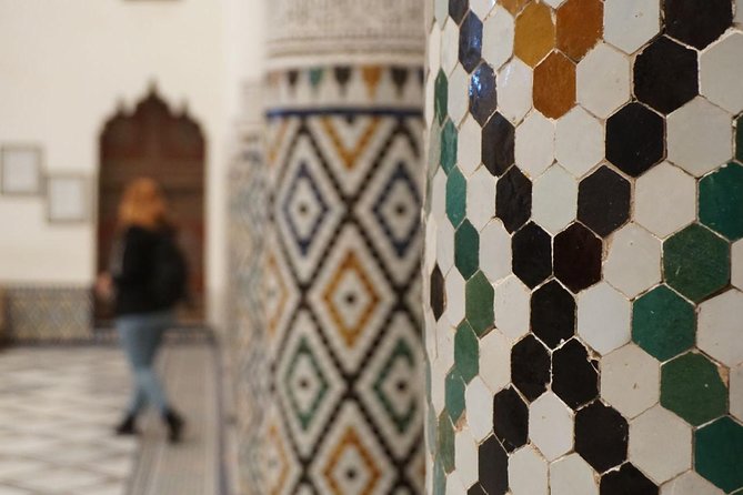 Explore Marrakech Medina: Private Tour Including Bahia Palace Visit - Where the Saadian Tombs fit
