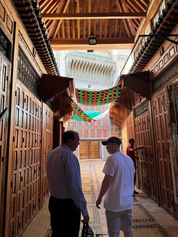 Fes City Tour: Discover the Medina's Treasures - Souks, Spices, Carpets, and Everyday Craft