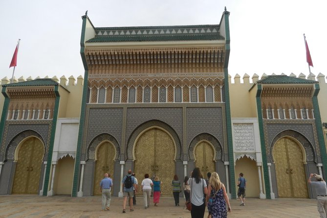 Fes Guided Sightseeing Tour with Luxury Car All Inclusive Tickets - Who should book this half-day experience