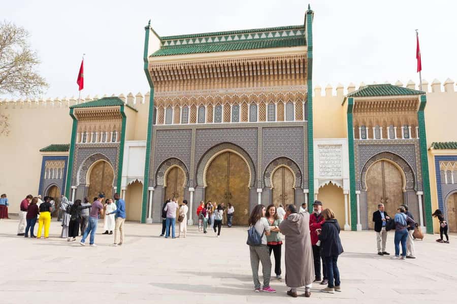 Fes: Museum, Al Attarine Madrasa & Tannery and Medina Tour - Why a guide helps inside Fes Medina