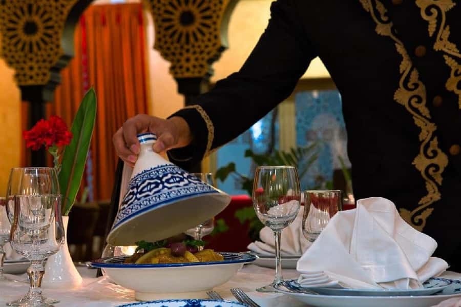 Fes : Unforgettable Dinner Show Experience with hotel pickup - Key points to know before booking