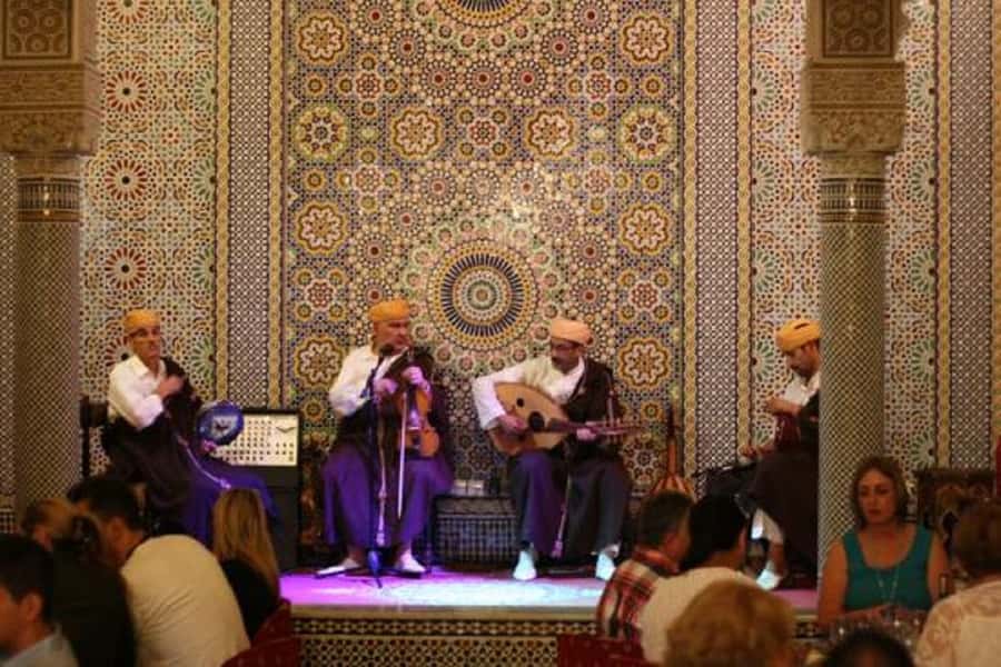 Fes : Unforgettable Dinner Show Experience with hotel pickup - Fruit, mint tea, and a gentle finish