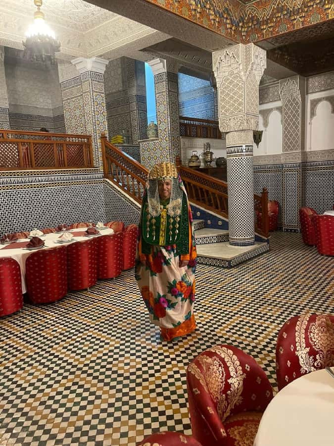 Fes : Unforgettable Dinner Show Experience with hotel pickup - Drums, oud, violin, and Moroccan dance