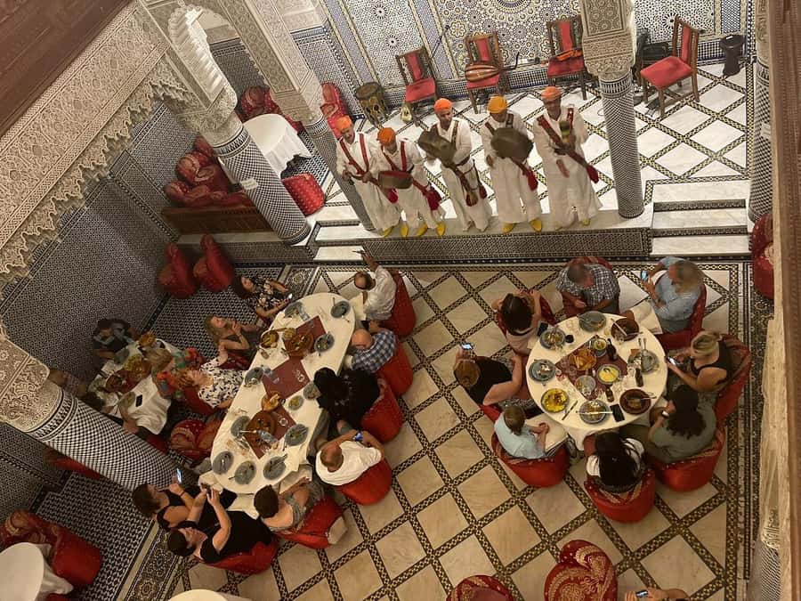 Fes : Unforgettable Dinner Show Experience with hotel pickup - Timing, language, and practical details