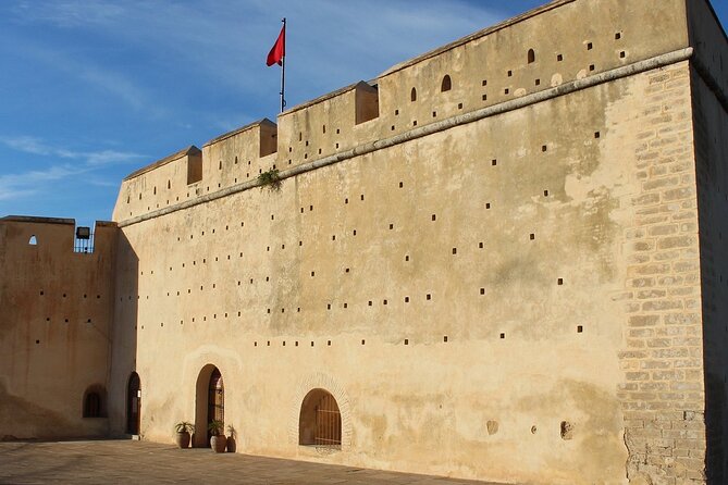 Fez Guided Tour of Artisans and Handicrafts Full-Day Private Tour - Dar Batha Museum, ceramics, carpets, and textiles