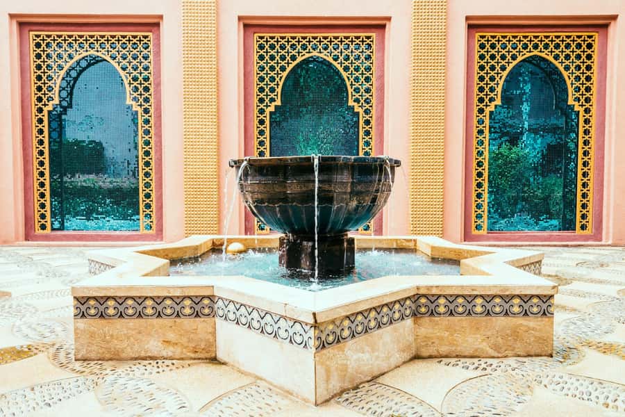 Fez Medina: Local Cultural Highlights Guided Tour - Al Quarawiyyine University and the old schools