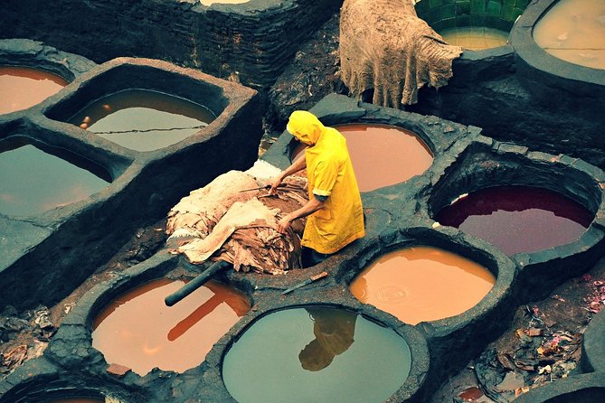 Fez Medina, Walking Daytime Tour - Place Seffarine and the sound of copper work
