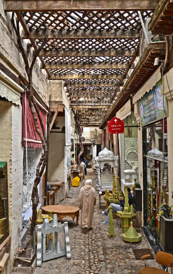 Fez: Walking Tour in the Ancient City of Fez - Weather, clothing, and smart preparation