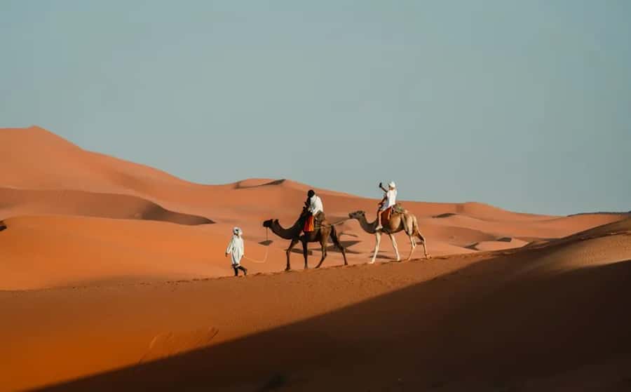From Fes: 3-Day Luxury Desert Tour to Marrakech via Merzouga - Day 2: Sunrise, Erfoud, Todra Gorges, and Dades country